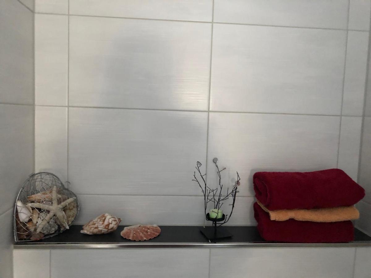 Body Kult Loft - Modernes Appartement Mit 2 Separaten Schlafzimmern Zwickau Kültér fotó