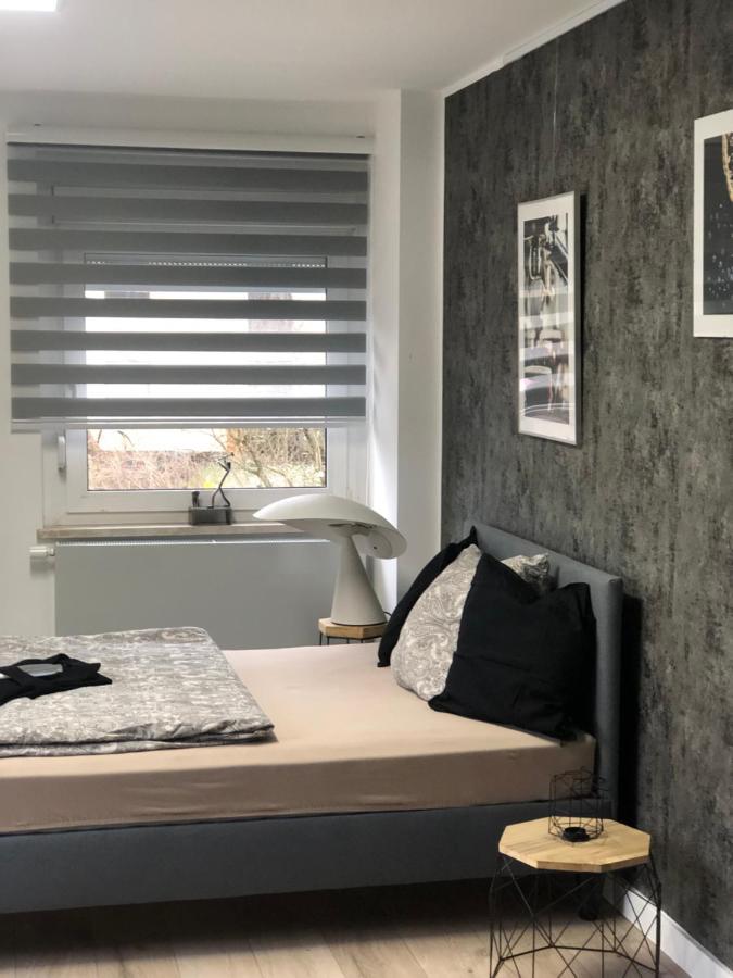 Body Kult Loft - Modernes Appartement Mit 2 Separaten Schlafzimmern Zwickau Kültér fotó